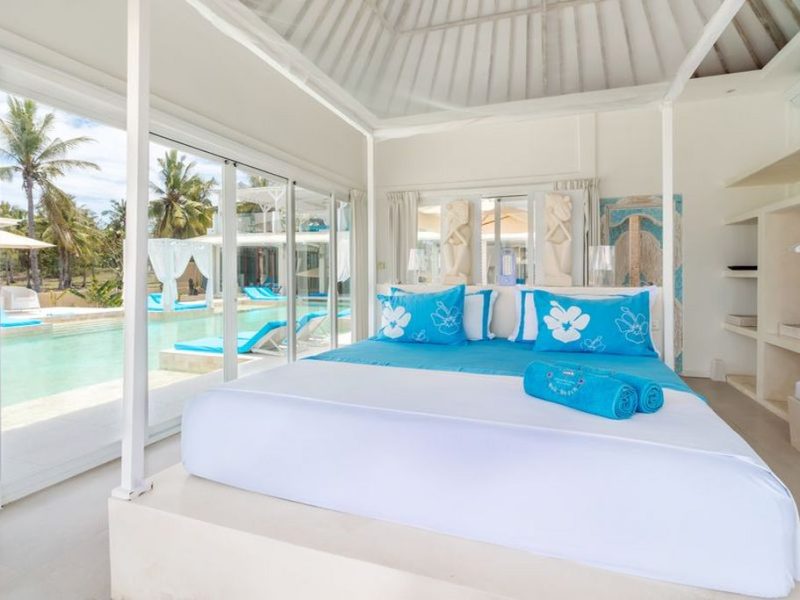 beach-bungalow-bali-villa-gili-beach (6)